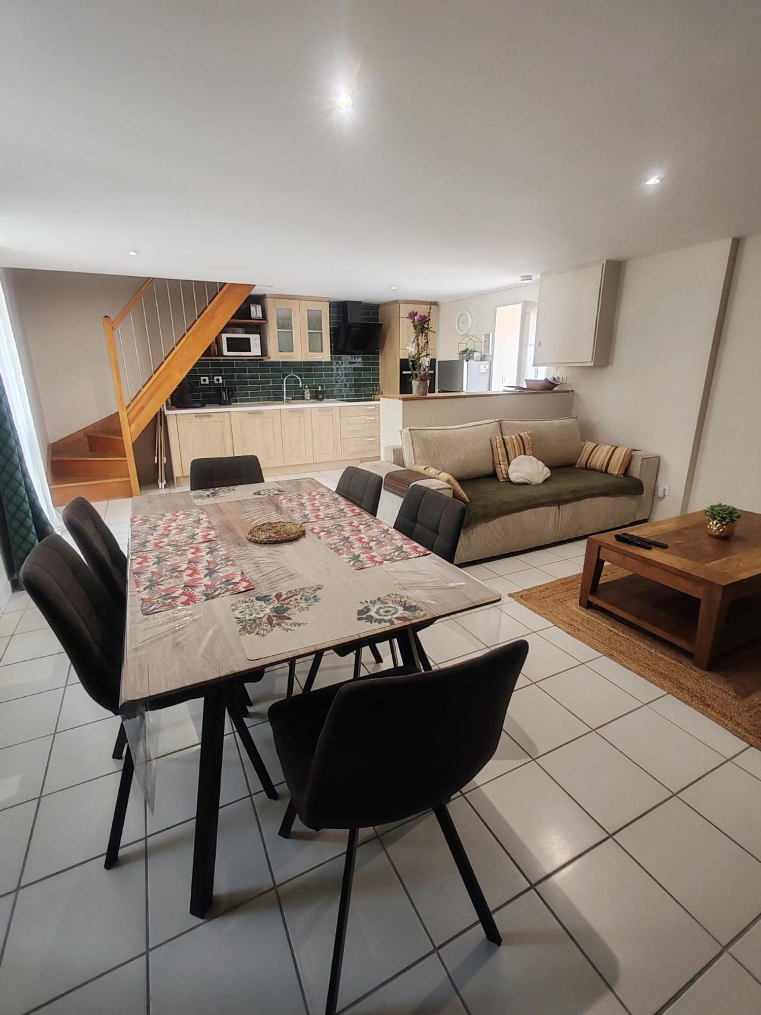 Jolie Maison Au 34 Centre-Ville Angoulême Екстериор снимка
