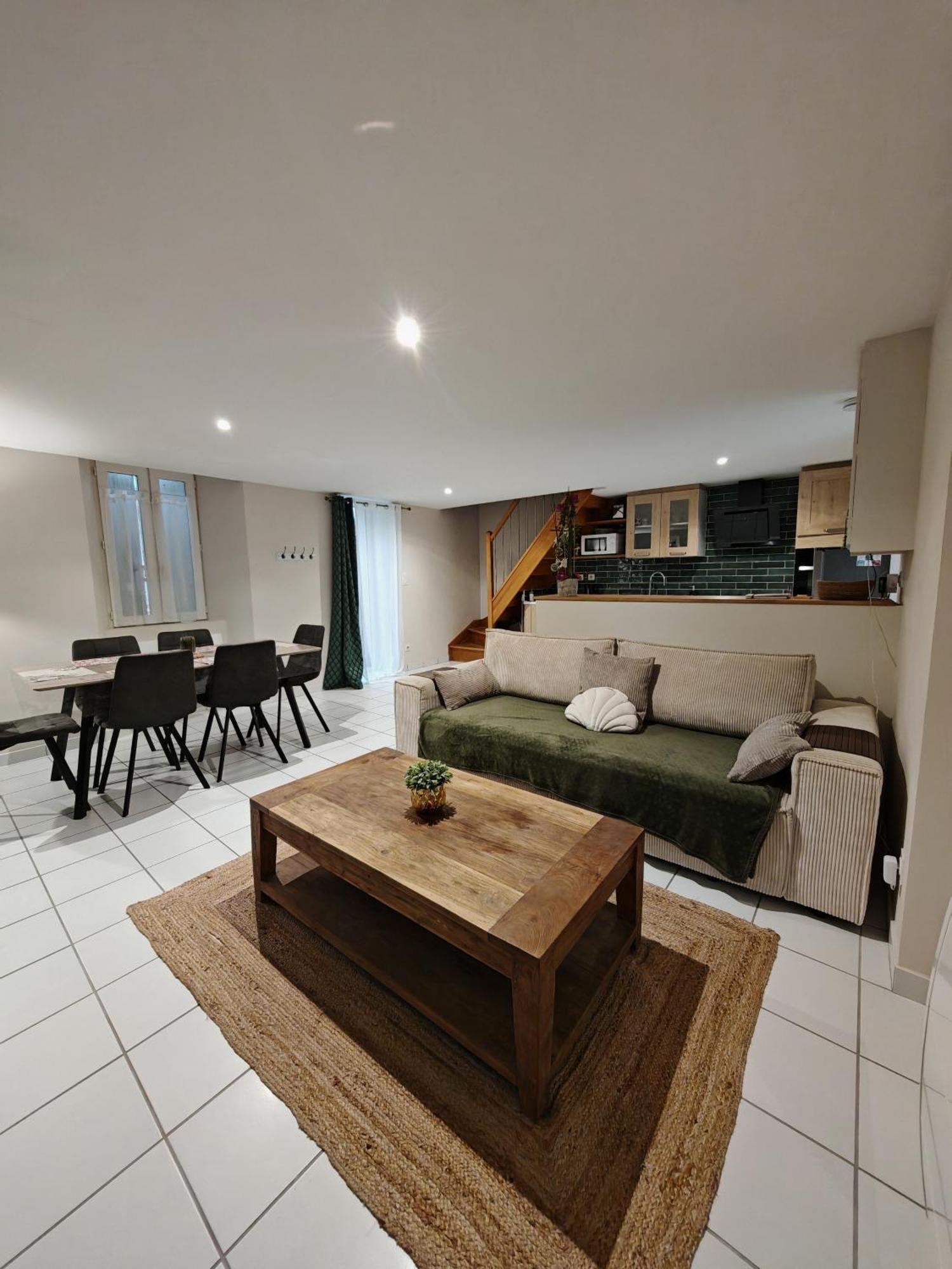 Jolie Maison Au 34 Centre-Ville Angoulême Екстериор снимка